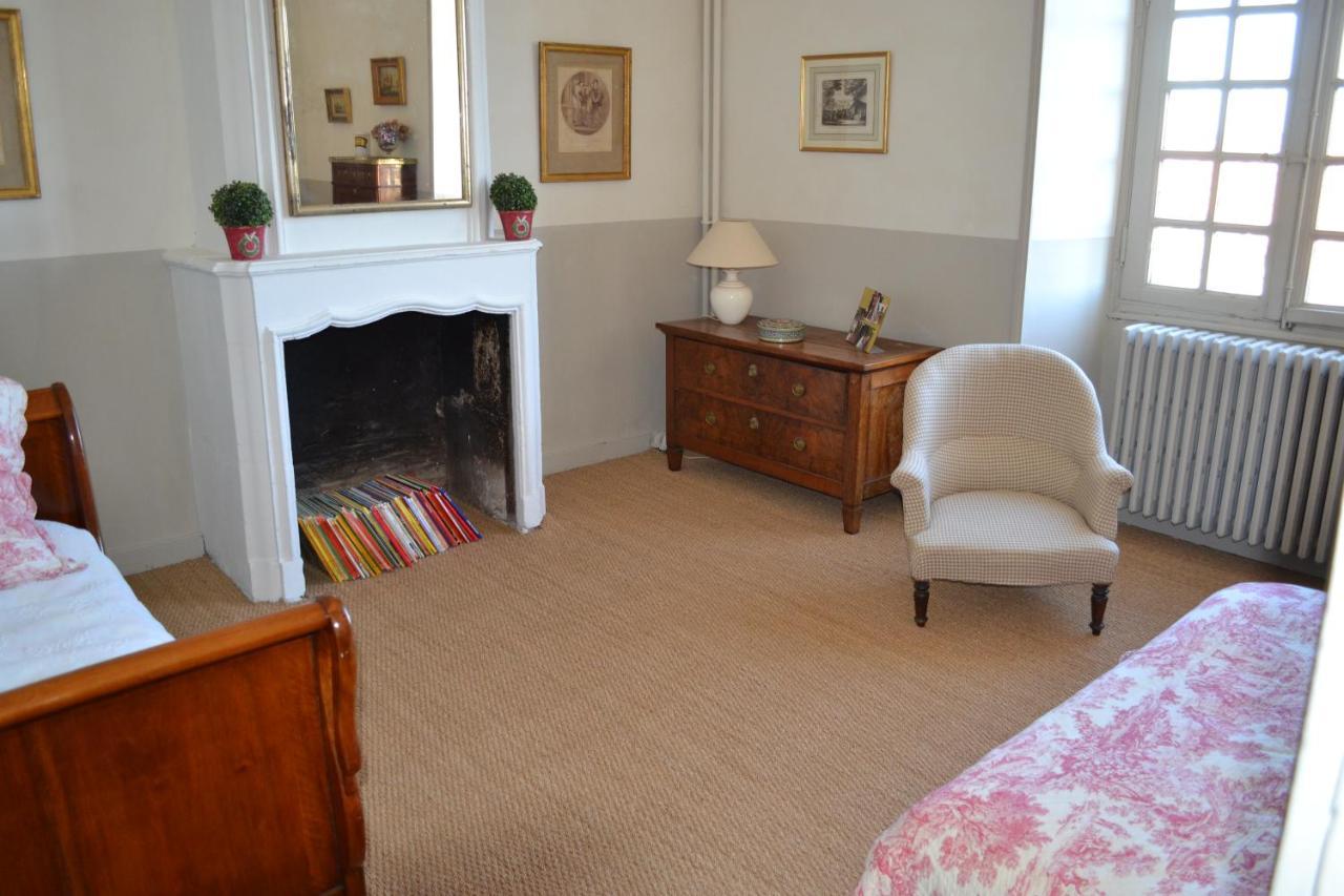 Le Petit Logis Bed & Breakfast Rouillac  Exterior photo